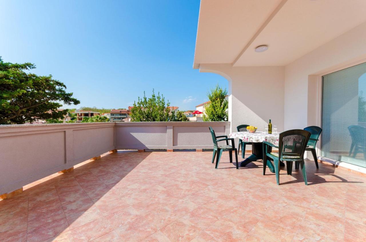 Apartments Ruza-Rajska Beach Lopar Εξωτερικό φωτογραφία